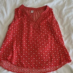 Orange/red sleeveless top